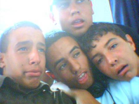 moi et tawfik et hmed et salim  choufo tbahlila ki dayra